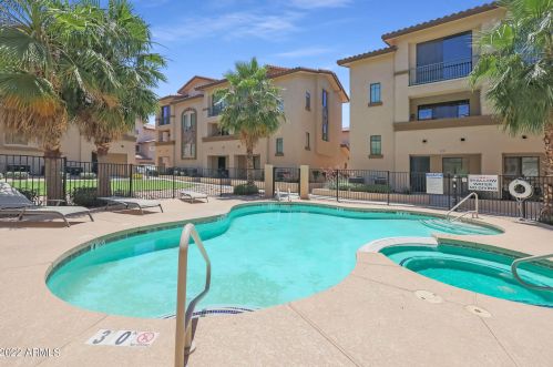 2315 52nd St, Phoenix AZ 85008-2657 exterior