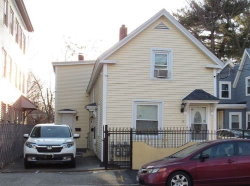 19 Newton St, Lawrence MA  01843-1313 exterior