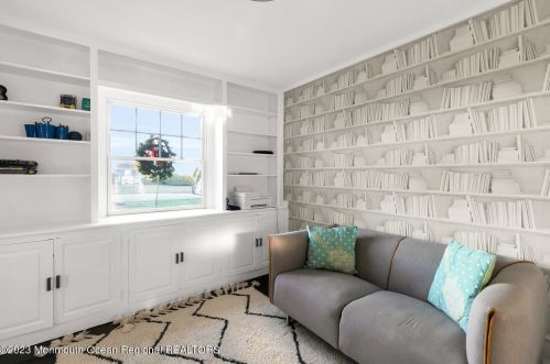 67 Rivers Edge Dr, Little Silver NJ  07739-1708 exterior