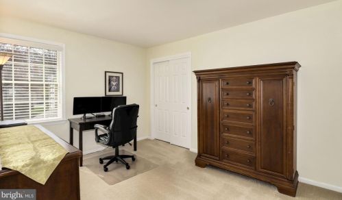 8556 Window Latch Way, Columbia MD 21045-5637 exterior