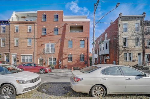 985 6th St, Philadelphia PA  19123-1405 exterior