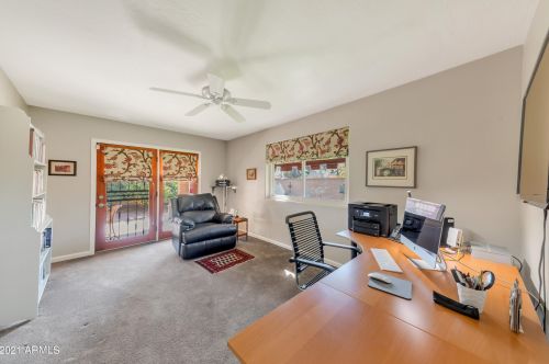 2542 42nd St, Phoenix AZ 85032-4729 exterior