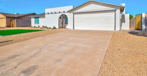 13839 41st Pl, Phoenix, AZ 85032-5815