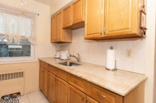 76 Frederick St, Belleville NJ 07109-1157 exterior