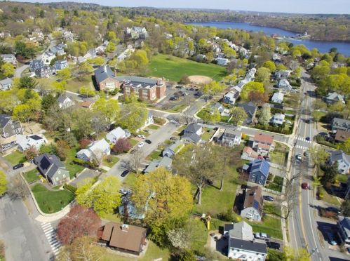 15 Rdg St, Arlington MA 02474-1705 exterior