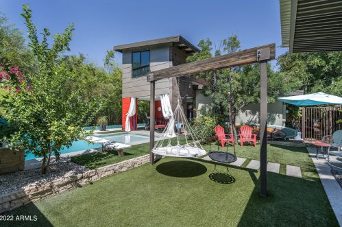 4028 45th St, Phoenix AZ 85044-6060 exterior