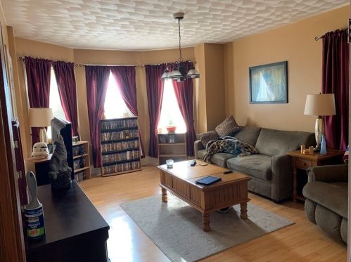 129 Bates, New Bedford MA 02745-6009 exterior