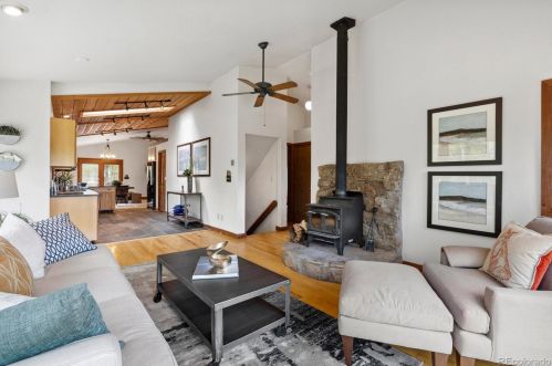 31985 Griffin Dr, Conifer CO  80433-9515 exterior