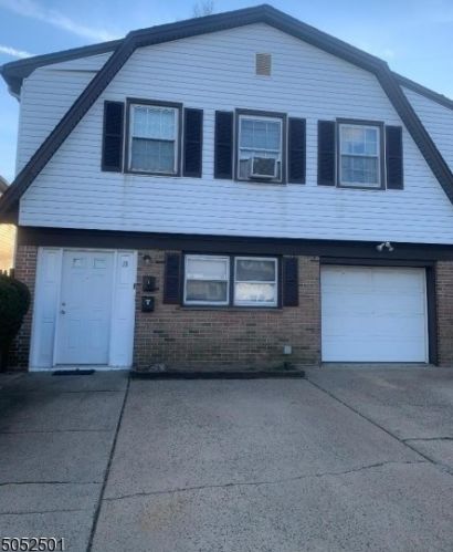 13 Pulaski Ave, Carteret, NJ 07008-2512