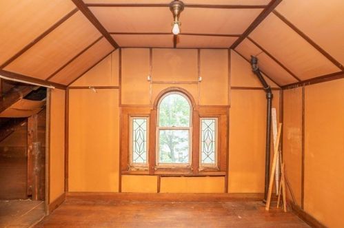 193 Broadway, Taunton MA 02780-1811 exterior