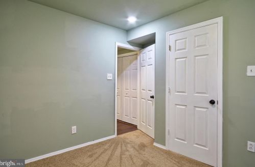 1875 Asbury Ave, West Deptford NJ  08096-4311 exterior