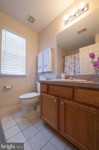 341 Chancellor Dr, West Deptford NJ  08096-5170 exterior