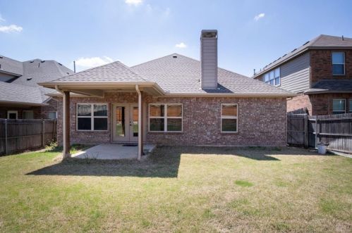 2513 Whispering Pines Dr, Fort Worth TX  76177-2144 exterior