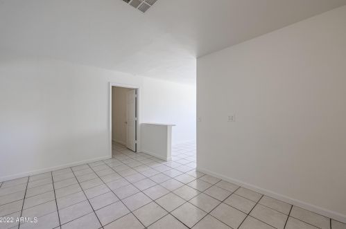 3139 65th Ave, Phoenix AZ 85033-1601 exterior