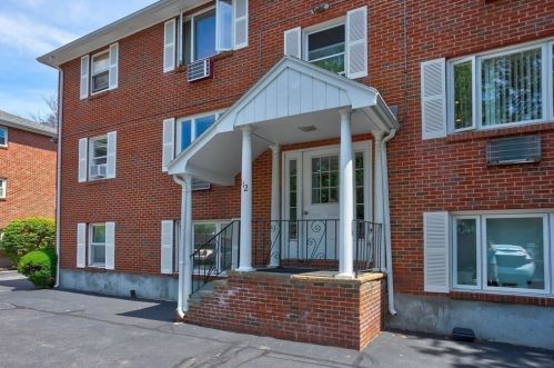 112 Decatur St, Arlington MA 02474-3551 exterior