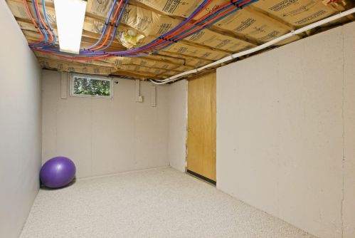 21 Mary Beth Ln, Harwich MA 02645-1326 exterior