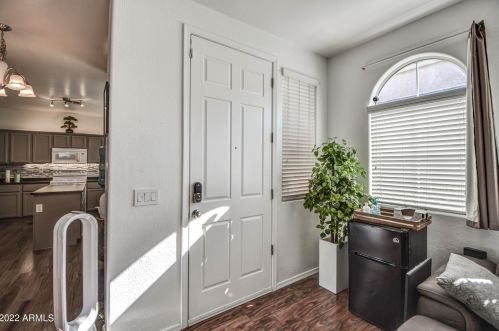 3812 54th Gln, Phoenix AZ  85043-4762 exterior