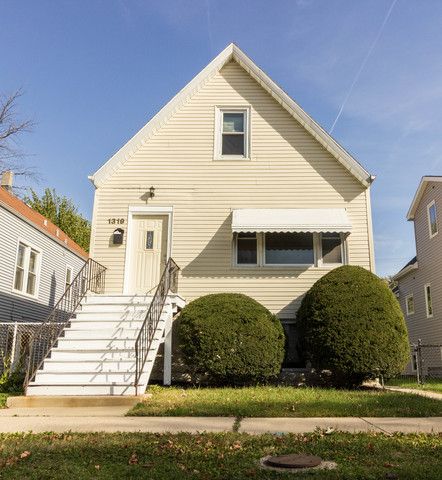 1319 Clinton Ave, Forest View, IL 60402-1231