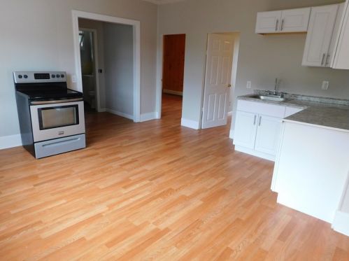 951 Rodman St, Fall River MA  02721-3947 exterior