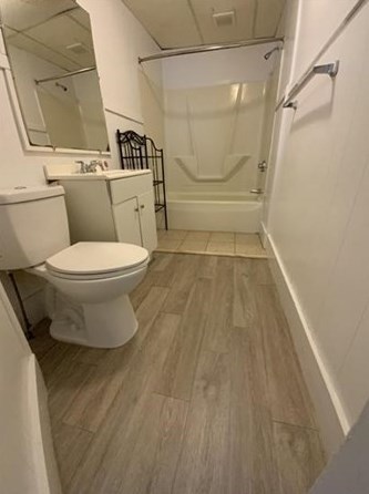 9 Diamond St, Worcester MA 01610 exterior