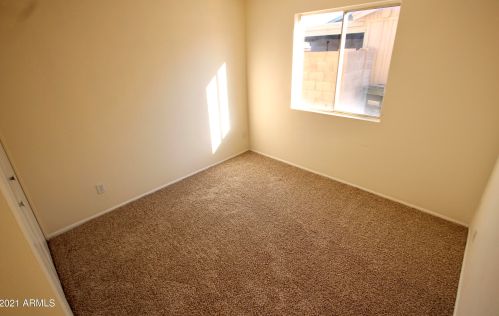 2007 56 Ave, Phoenix AZ 85031-2514 exterior