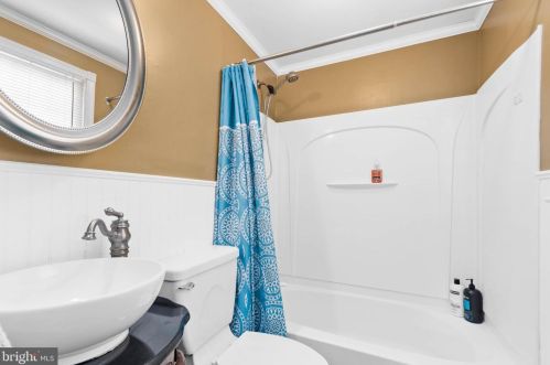 467 Hemlock Ter, West Deptford NJ  08096-2813 exterior