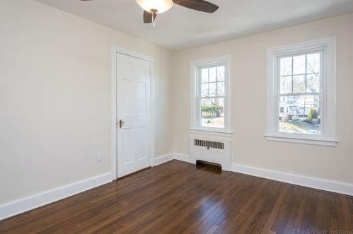 7 Chamberlain Pkwy, Worcester MA 01602-2507 exterior