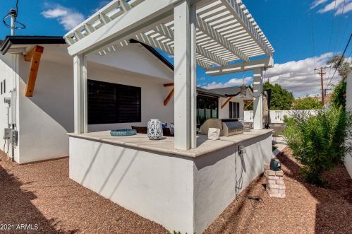 4013 49 Pl, Phoenix AZ 85018-2965 exterior