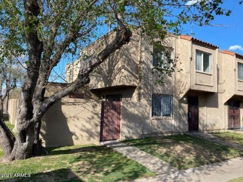 4261 67 Dr, Phoenix AZ 85033-2604 exterior