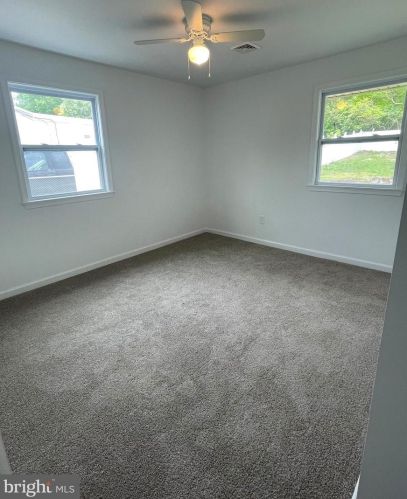 124 Hannold Blvd, West Deptford NJ  08096-1815 exterior