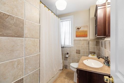 58 Lawn Ave, Quincy MA 02169-7337 exterior