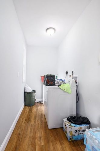 42 Lewis St, Worcester MA 01610-1702 exterior