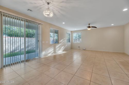 4625 Beck Ln, Phoenix, AZ 85032-3376