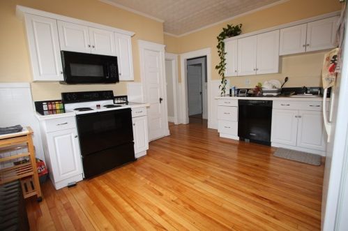 46 Butler St, Worcester MA 01607-1351 exterior