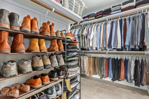 6720 11th St, Phoenix AZ  85014-1028 exterior