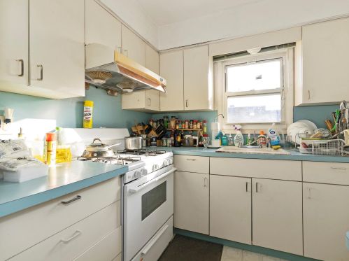 110 Sussex St, East Newark NJ 07029-2121 exterior