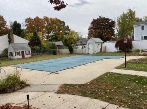 87 Golf Ave, Methuen MA 01844-6221 exterior