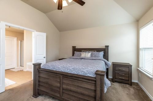 5432 Grenada Dr, Fort Worth TX 76119-8502 exterior