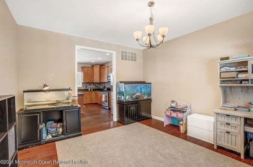 438 Freehold Rd, Jackson Twp NJ 08527-4631 exterior