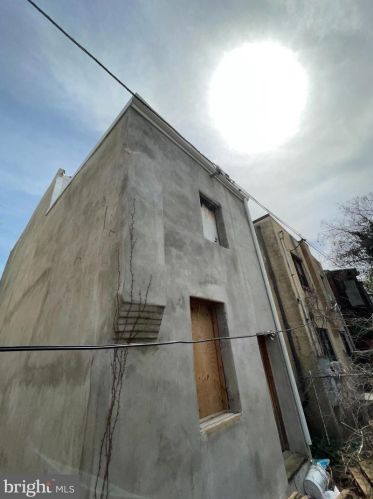 2232 20 St, Philadelphia PA 19132-4844 exterior