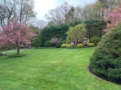 1221 Canton Ave, Milton MA 02186-3503 exterior