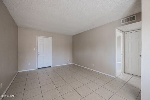 1455 53rd Dr, Phoenix AZ  85043-1765 exterior