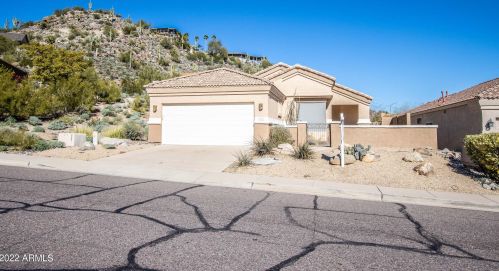 2320 Behrend Dr, Phoenix, AZ 85024-1804