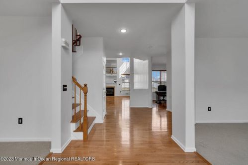 111 Picadilly Dr, Jackson Twp NJ  08527-1290 exterior