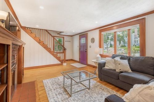 51 Rdg St, Arlington MA 02474-1706 exterior