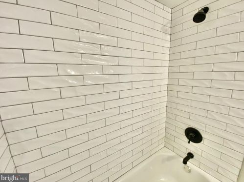 910 Boundary Rd, West Deptford NJ  08096-6571 exterior