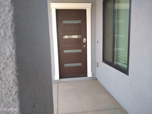 2229 Cambridge Ave, Phoenix AZ  85006-1321 exterior