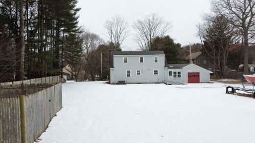 25 Hope Rd, Hingham MA 02043-3465 exterior