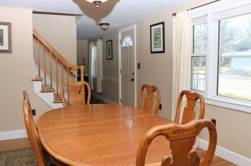 372 St, Weymouth MA 02191-1330 exterior