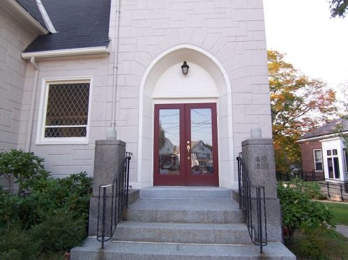 330 Edge Hill Rd, Milton MA  02186-5435 exterior